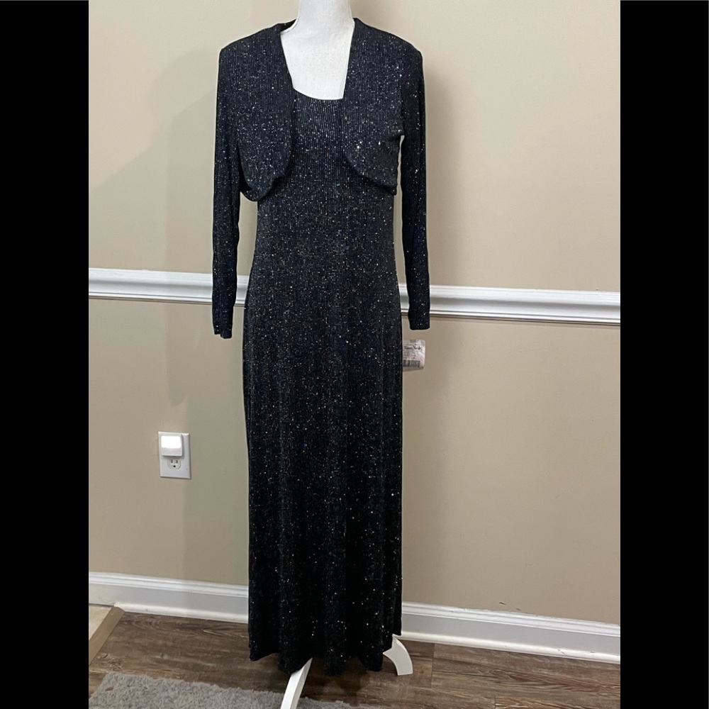 Ronni Nicole Gown